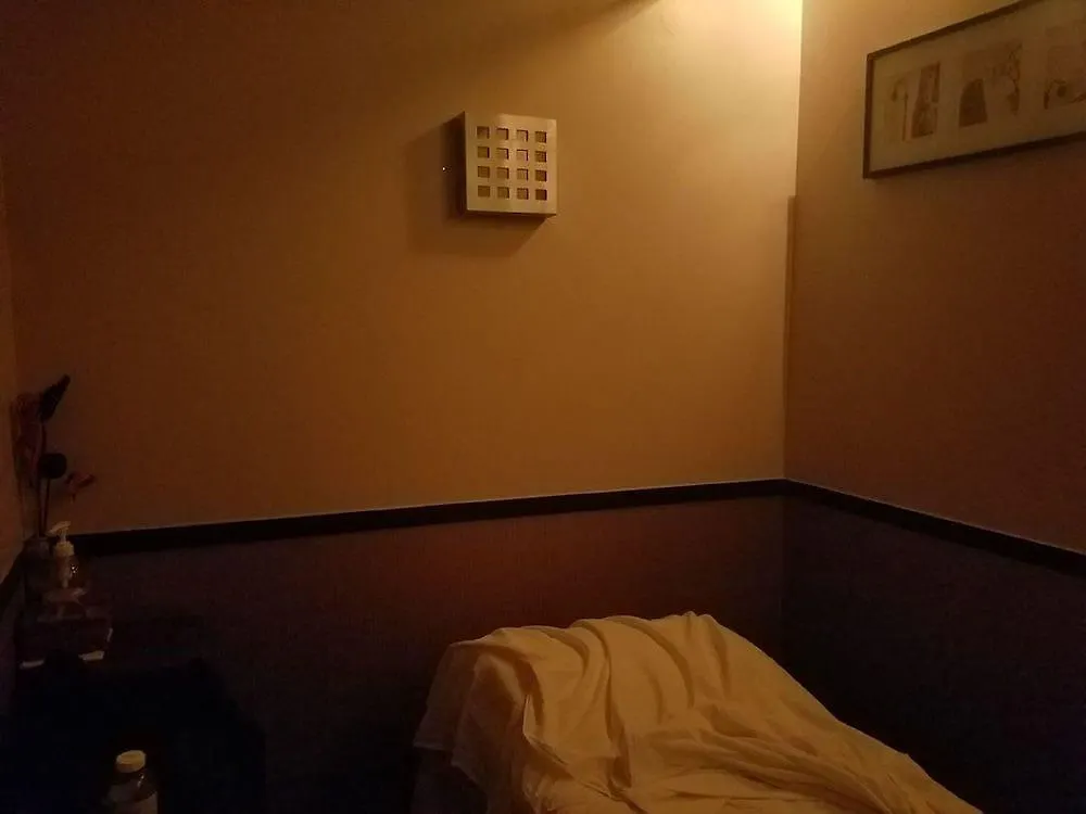 Super 8 By Wyndham Downtown Toronto Hotel