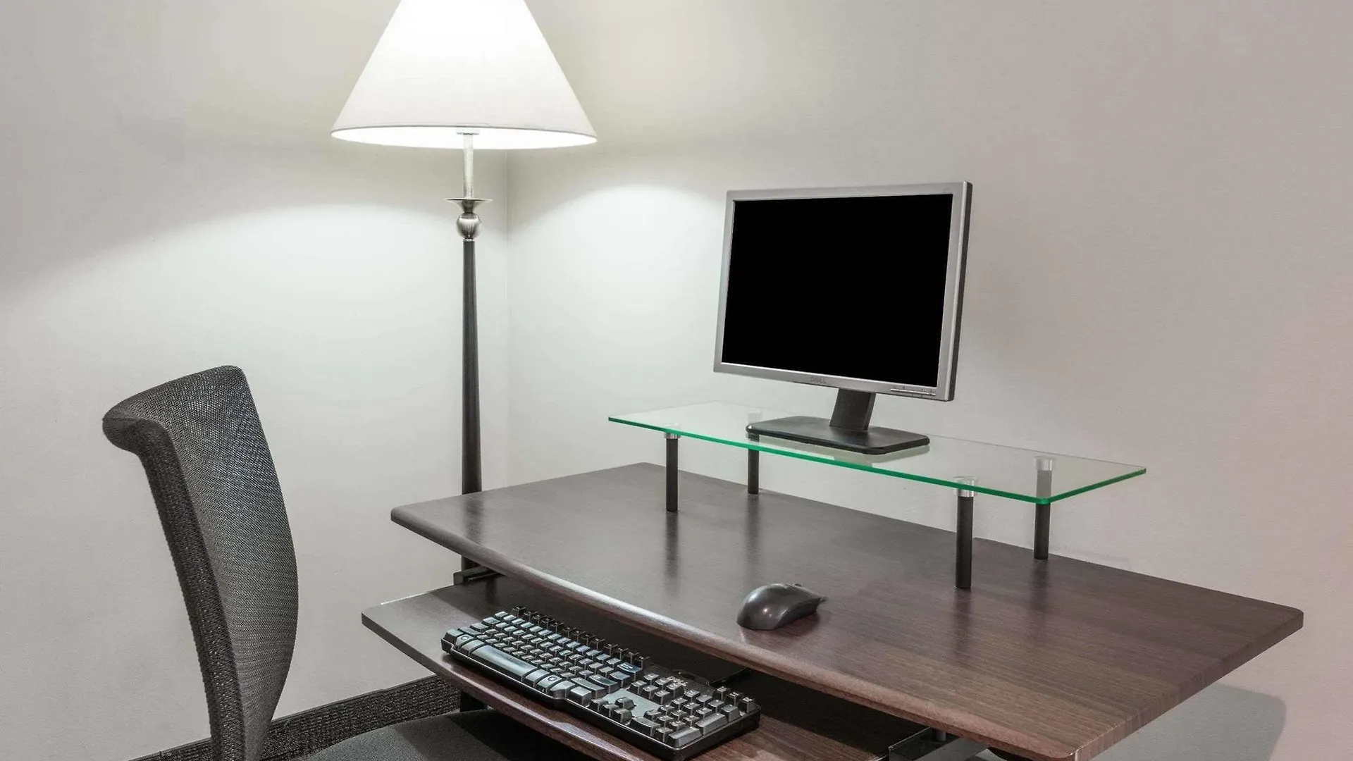 Super 8 By Wyndham Downtown Toronto Hotel 2*,  Canadá